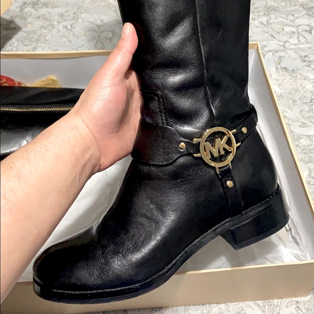 Micheal Kors boot fulton harness boots